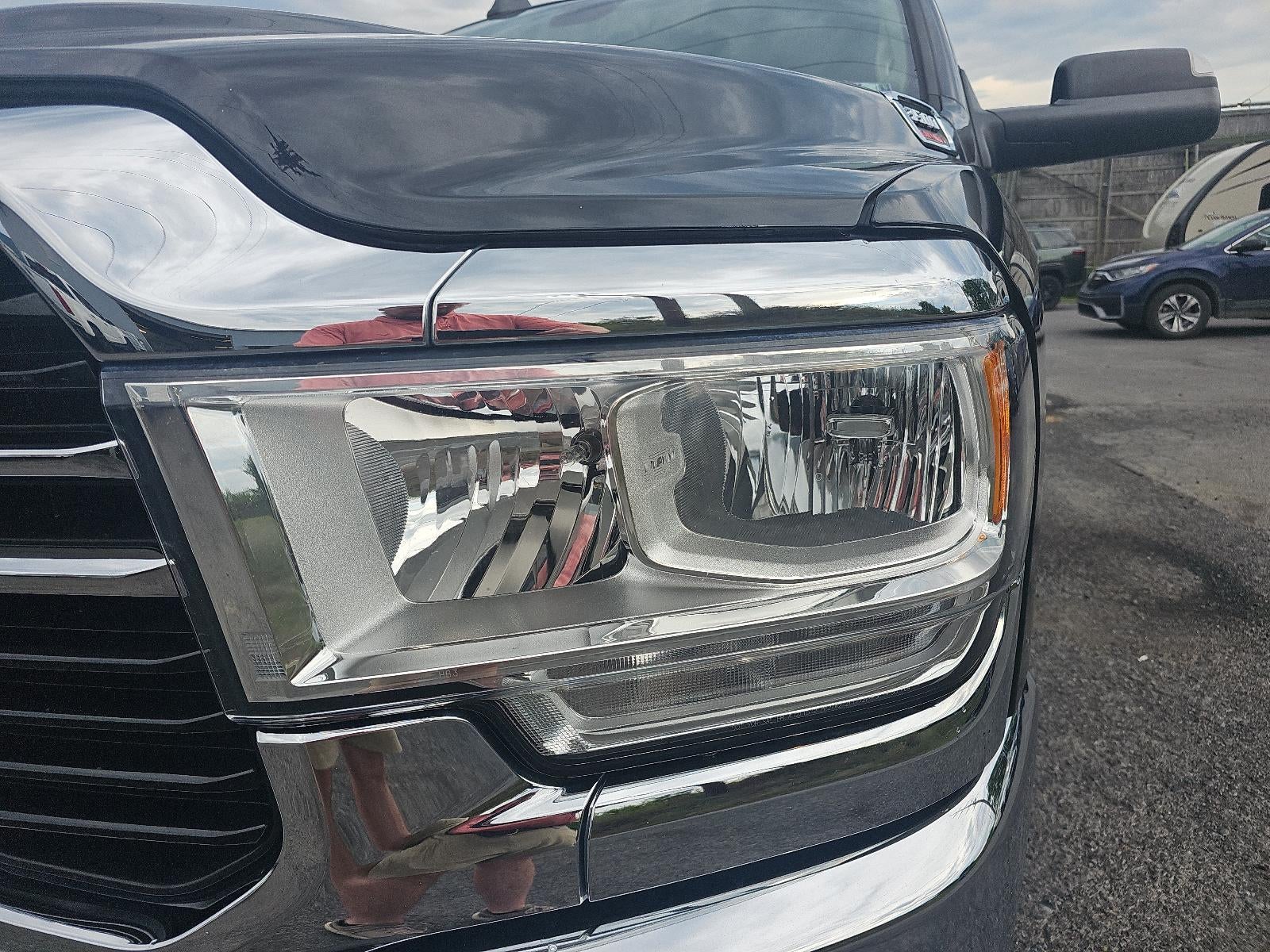 2019 RAM 3500 Big Horn 4x4 Crew Cab 8' Box