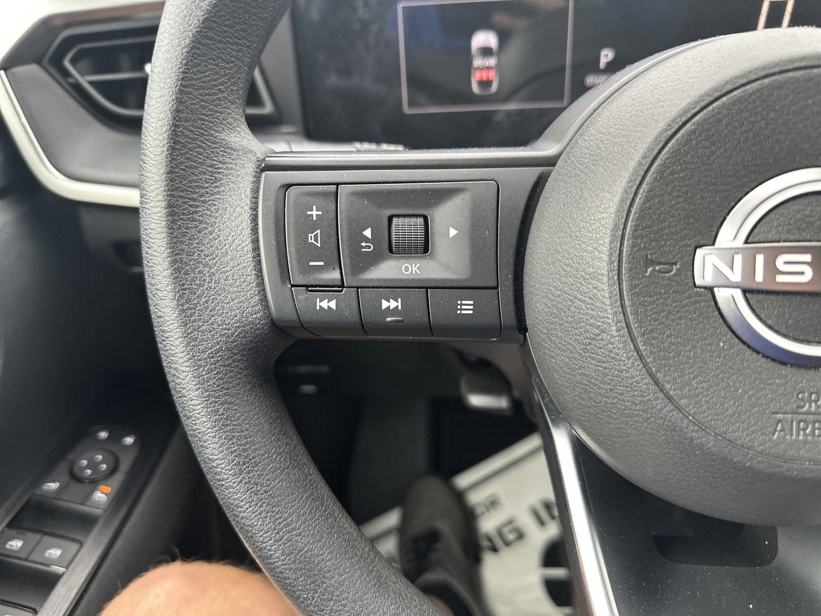 2025 Nissan Kicks S AWD