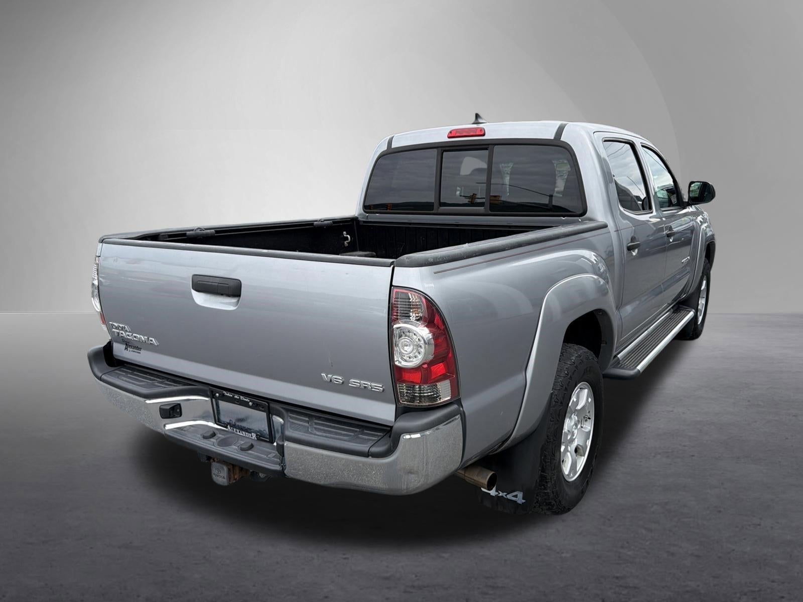 2015 Toyota Tacoma 4WD Double Cab Short Bed V6 Automatic (Natl)