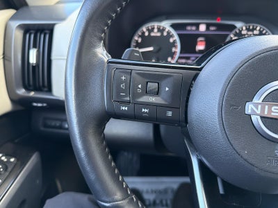 2022 Nissan Pathfinder SL 4WD