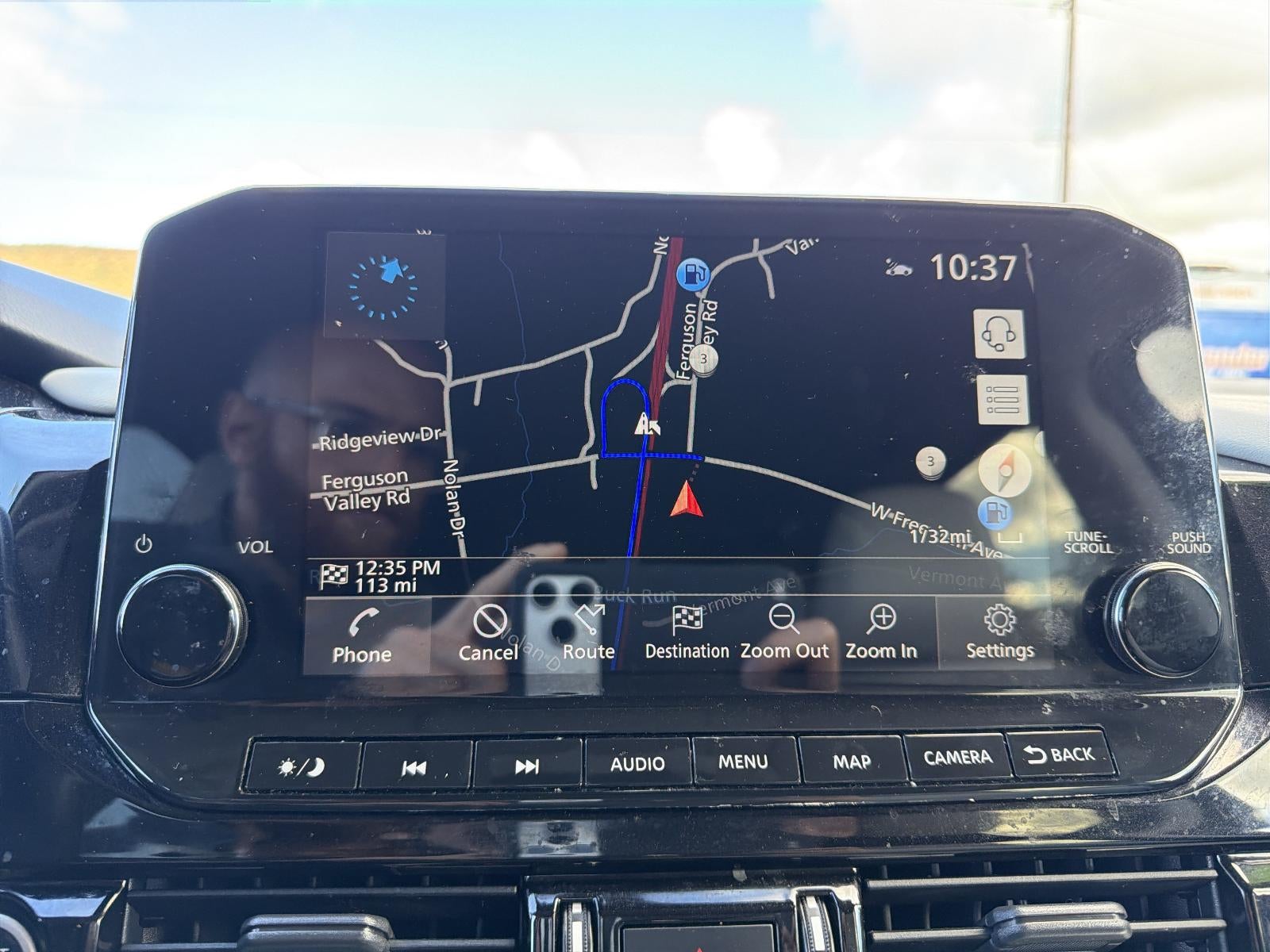 2022 Nissan Pathfinder SL 4WD