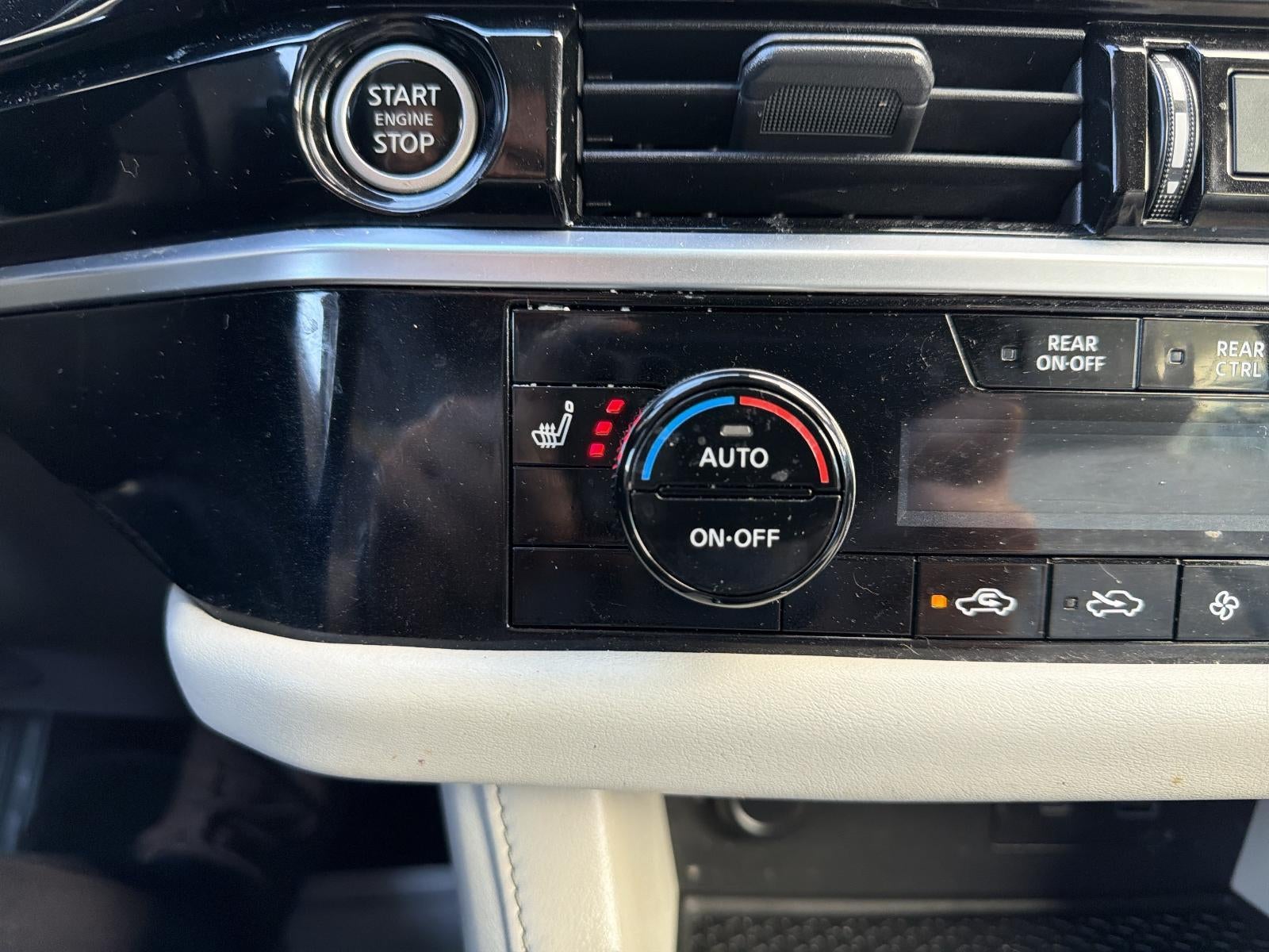 2022 Nissan Pathfinder SL 4WD