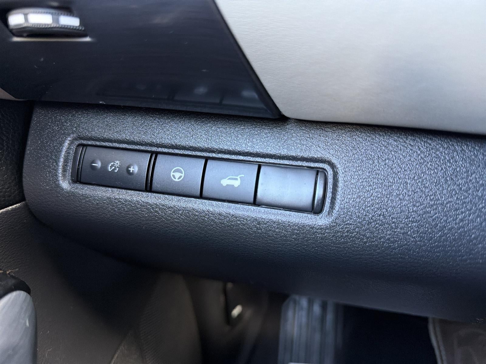 2022 Nissan Pathfinder SL 4WD