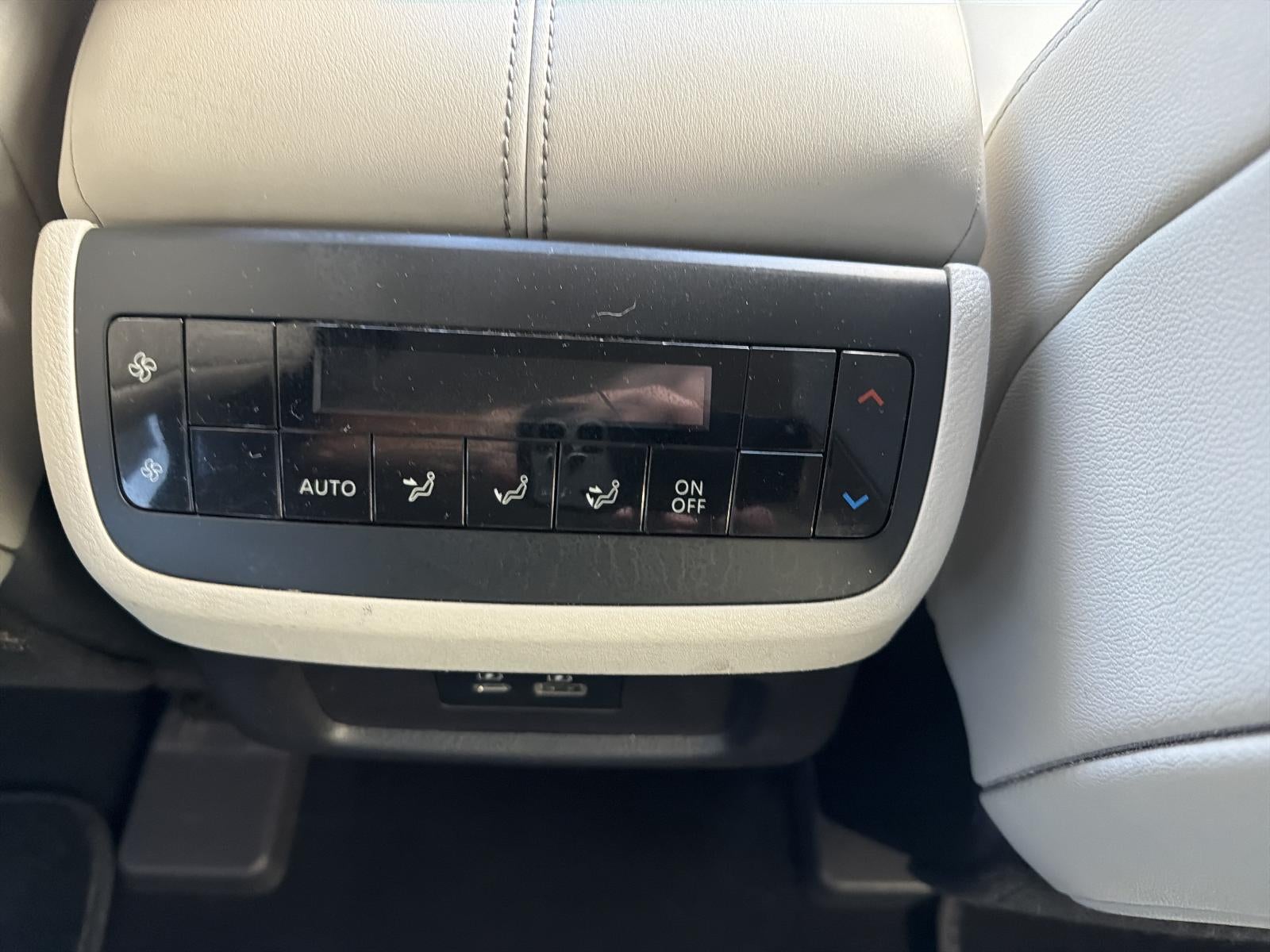 2022 Nissan Pathfinder SL 4WD