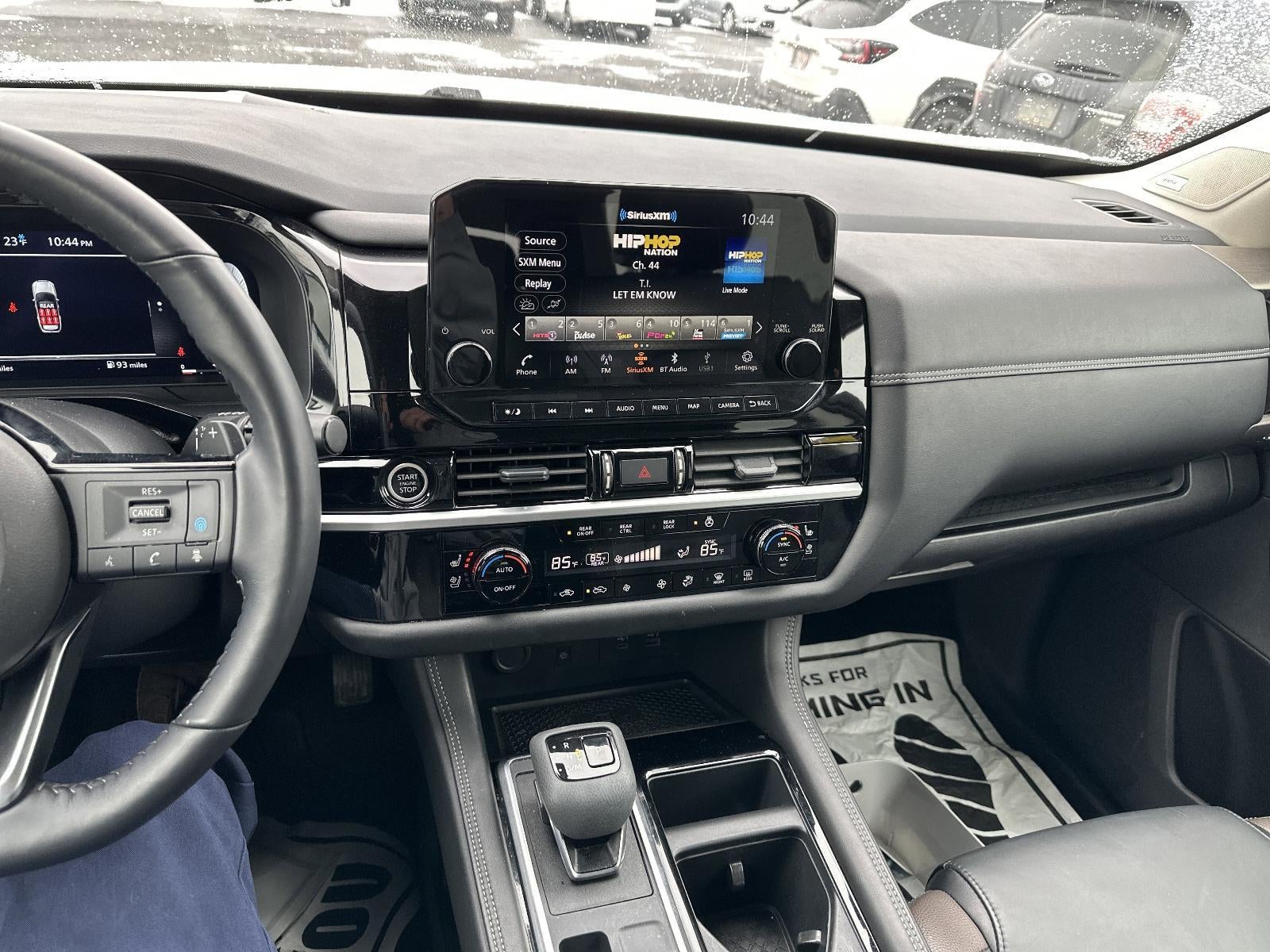 2024 Nissan Pathfinder Platinum 4WD