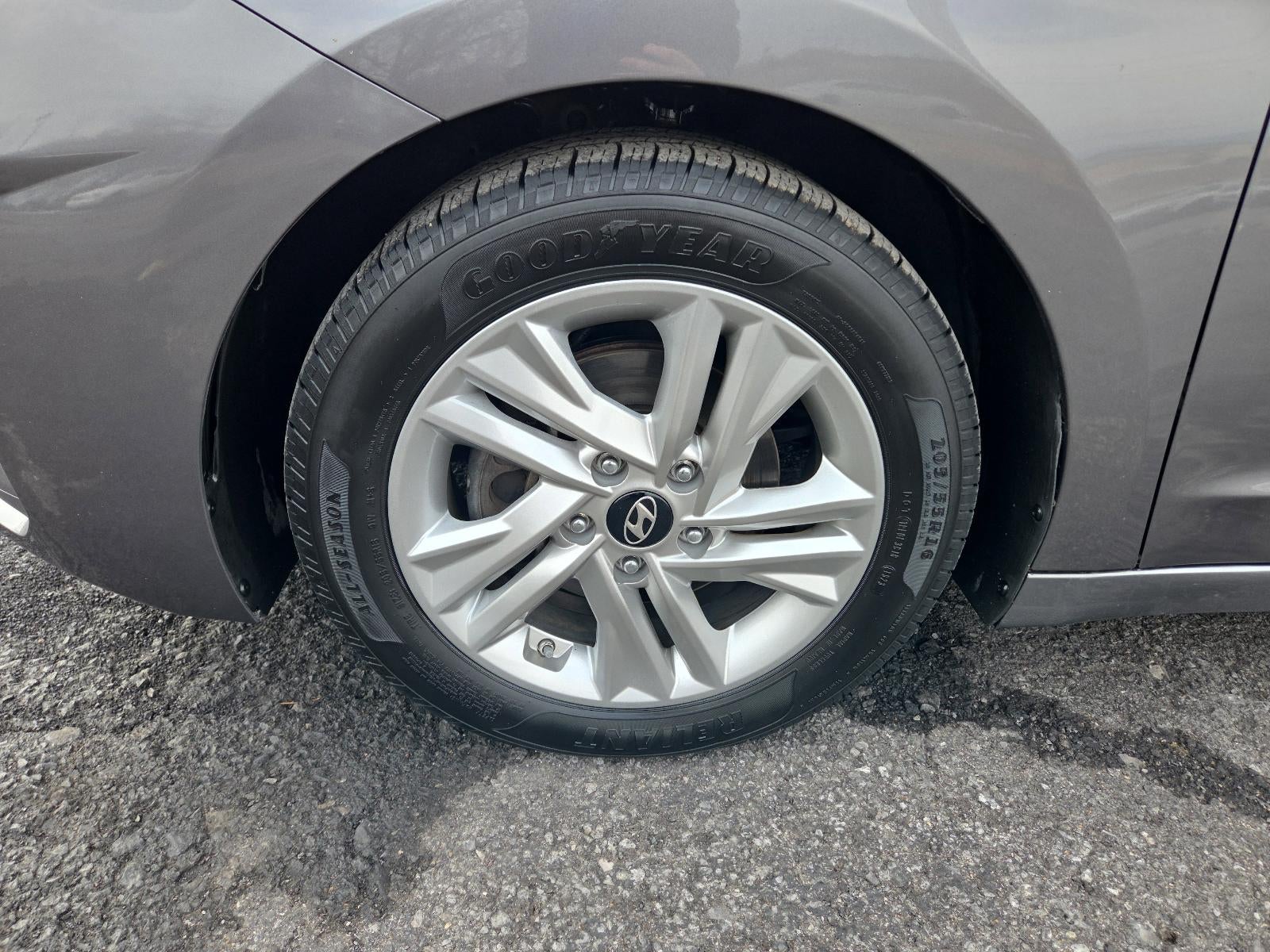 2019 Hyundai ELANTRA SEL Auto