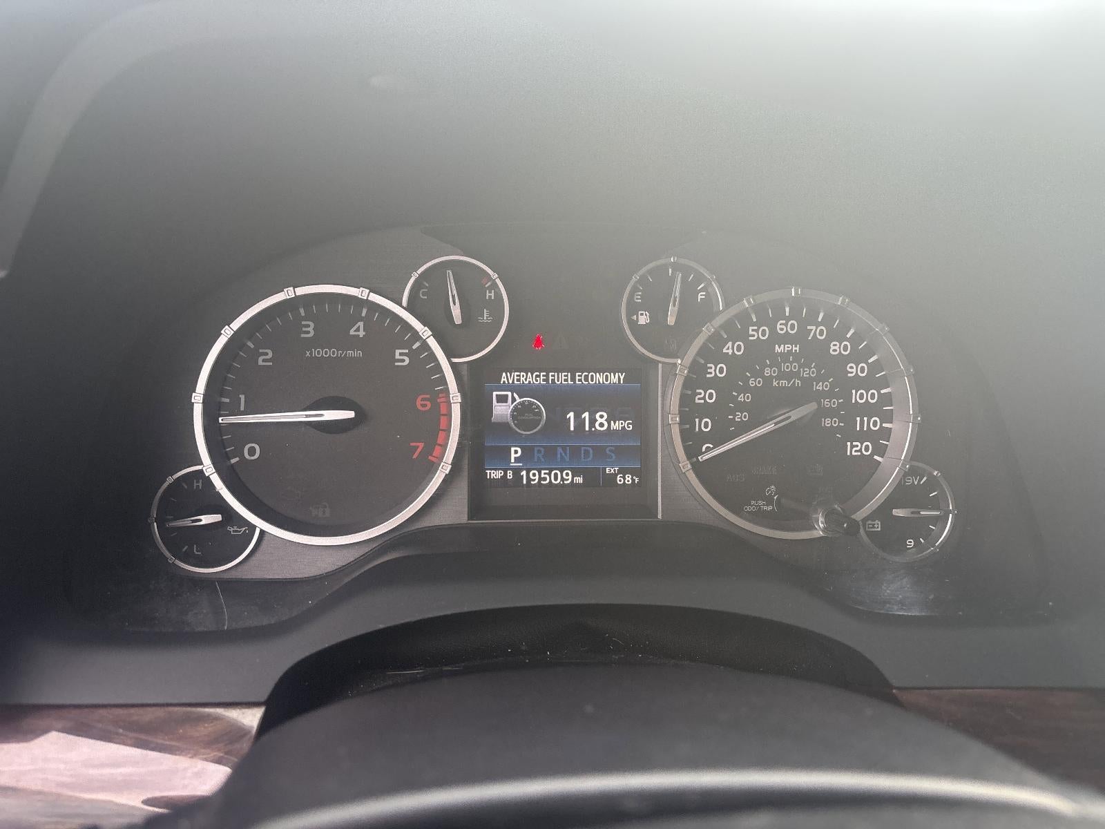 2015 Toyota Tundra 4WD Truck 4WD CrewMax Short Bed 5.7L Limited (Natl)