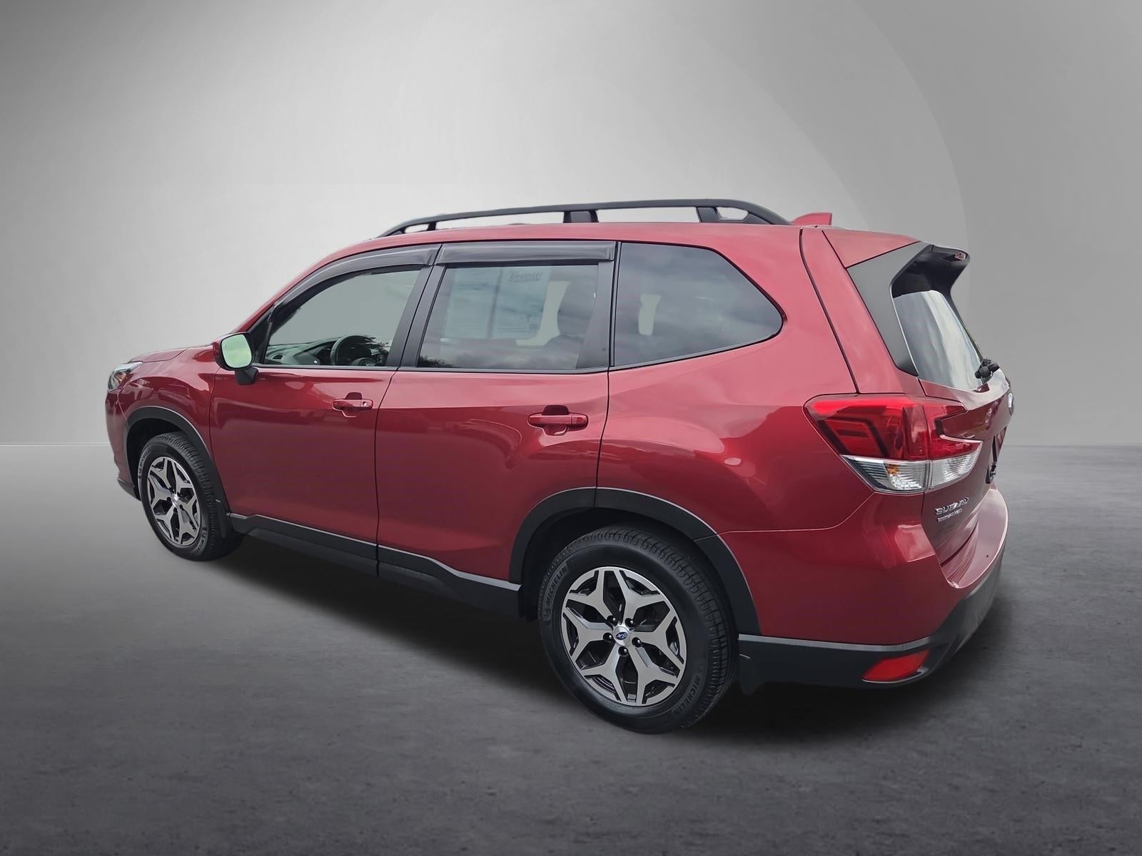 2023 Subaru Forester Premium CVT