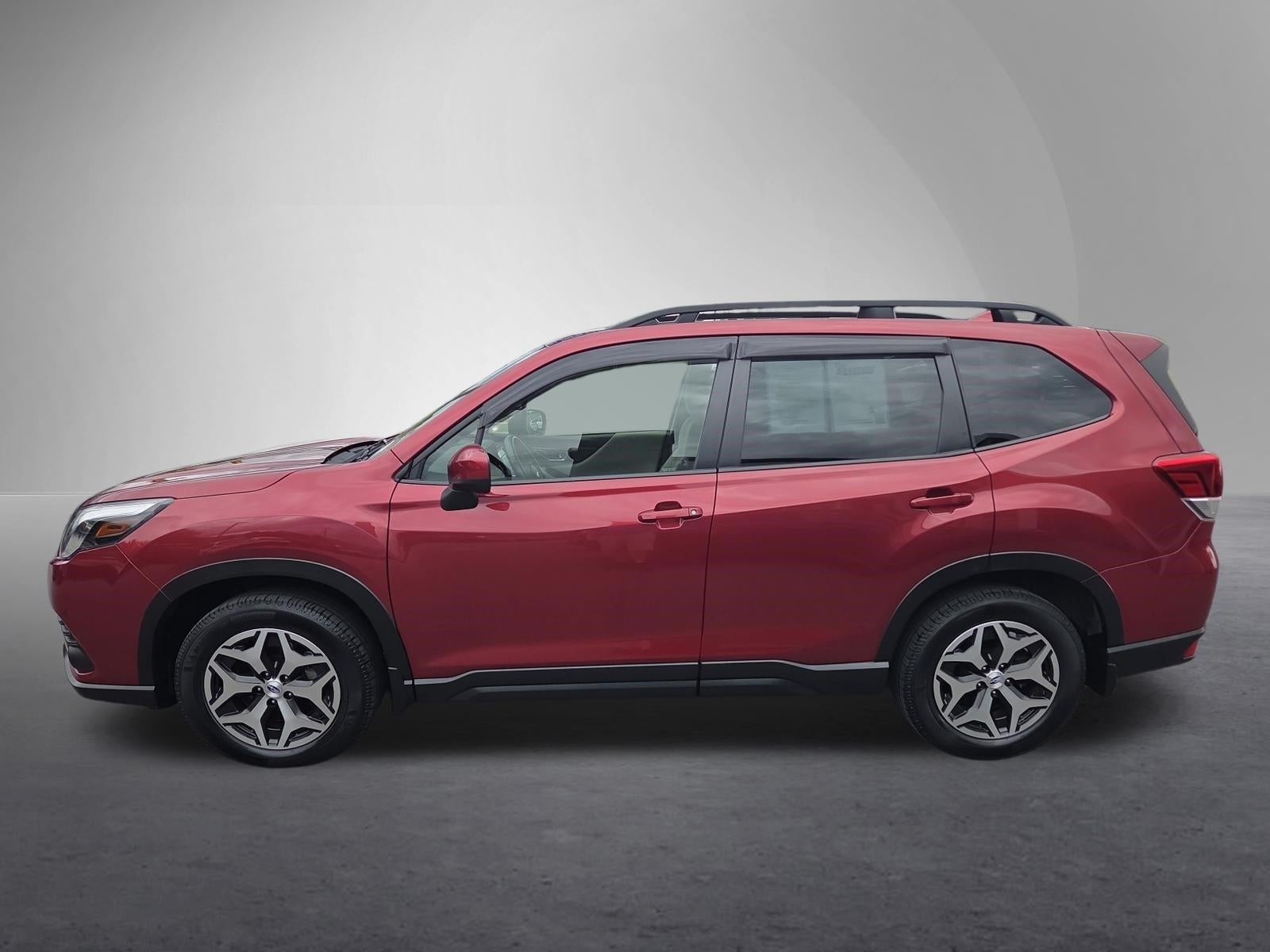 2023 Subaru Forester Premium CVT