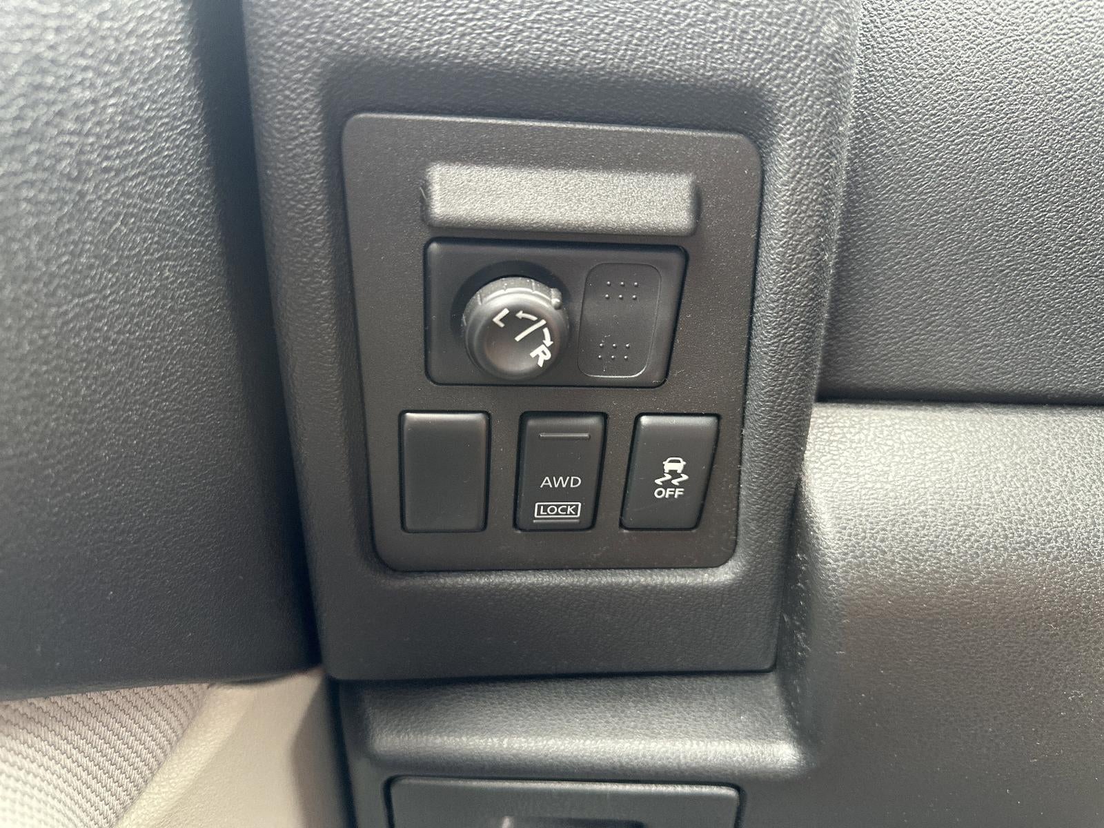 2013 Nissan Rogue AWD 4dr S