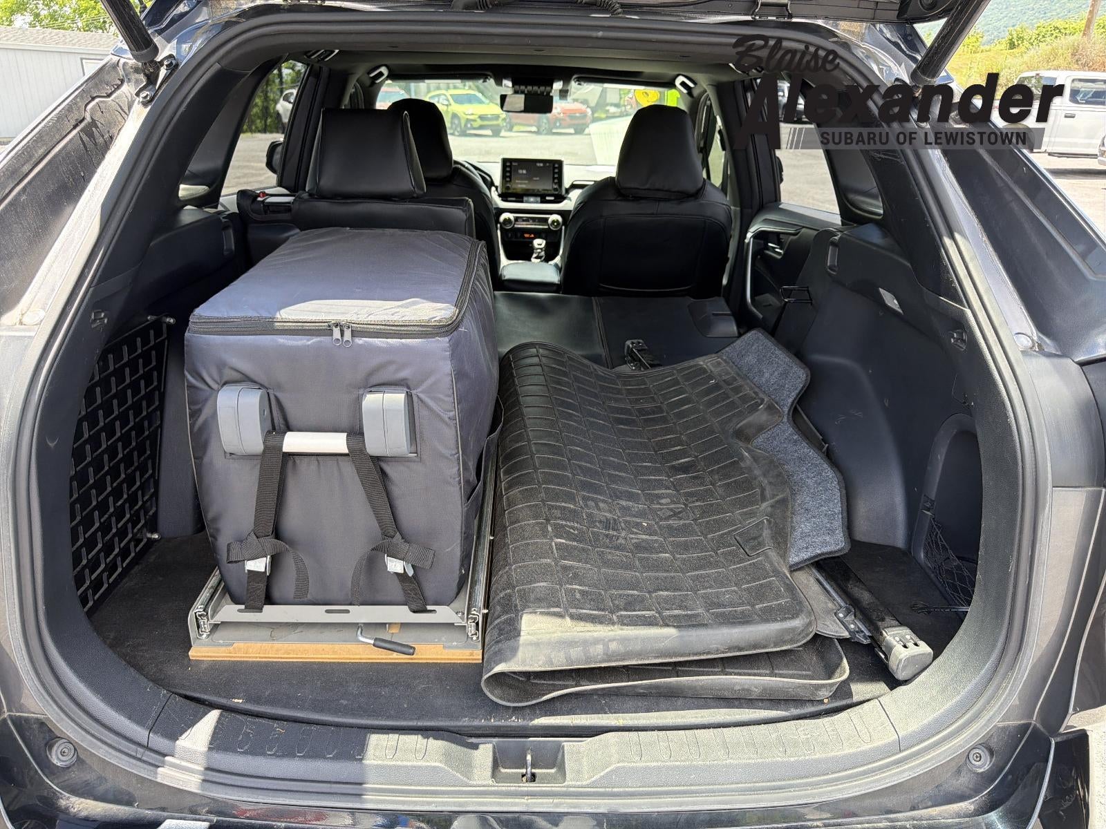 2019 Toyota RAV4 Hybrid XSE AWD (Natl)
