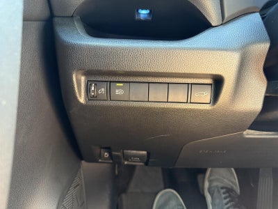 2019 Toyota RAV4 Hybrid XSE AWD (Natl)