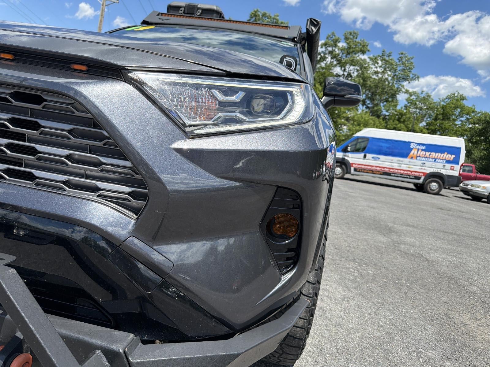 2019 Toyota RAV4 Hybrid XSE AWD (Natl)