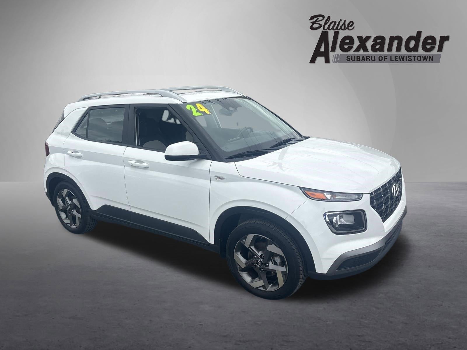 2024 Hyundai VENUE SEL IVT