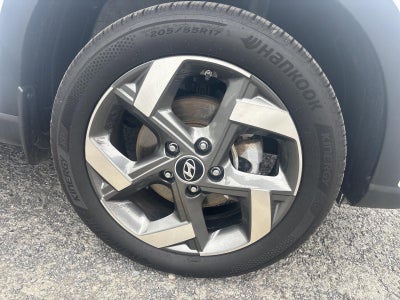 2024 Hyundai VENUE SEL IVT