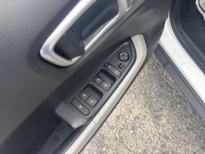 2024 Hyundai VENUE SEL IVT