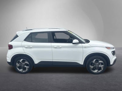 2024 Hyundai VENUE SEL IVT