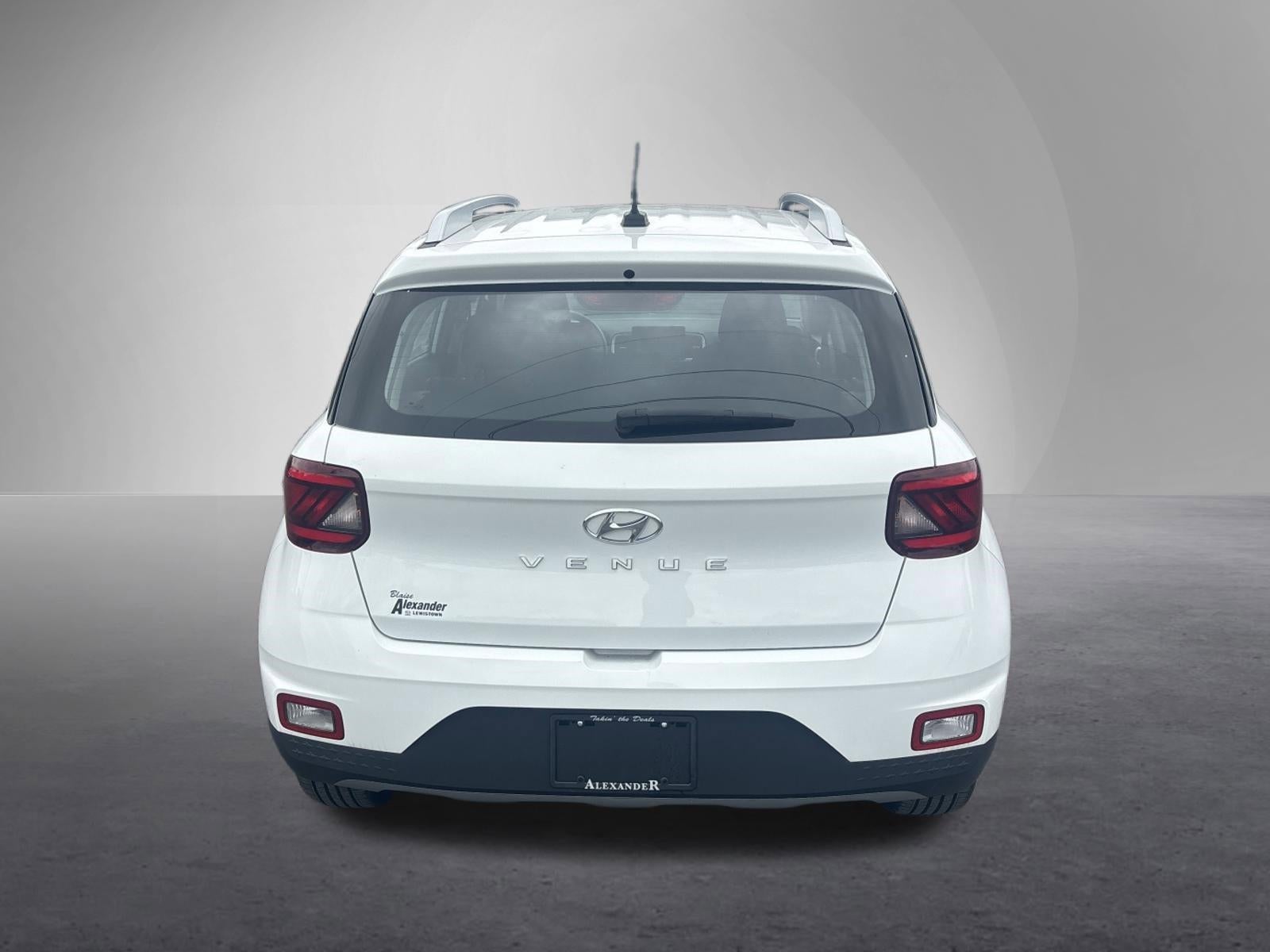 2024 Hyundai VENUE SEL IVT
