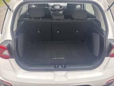 2024 Hyundai VENUE SEL IVT