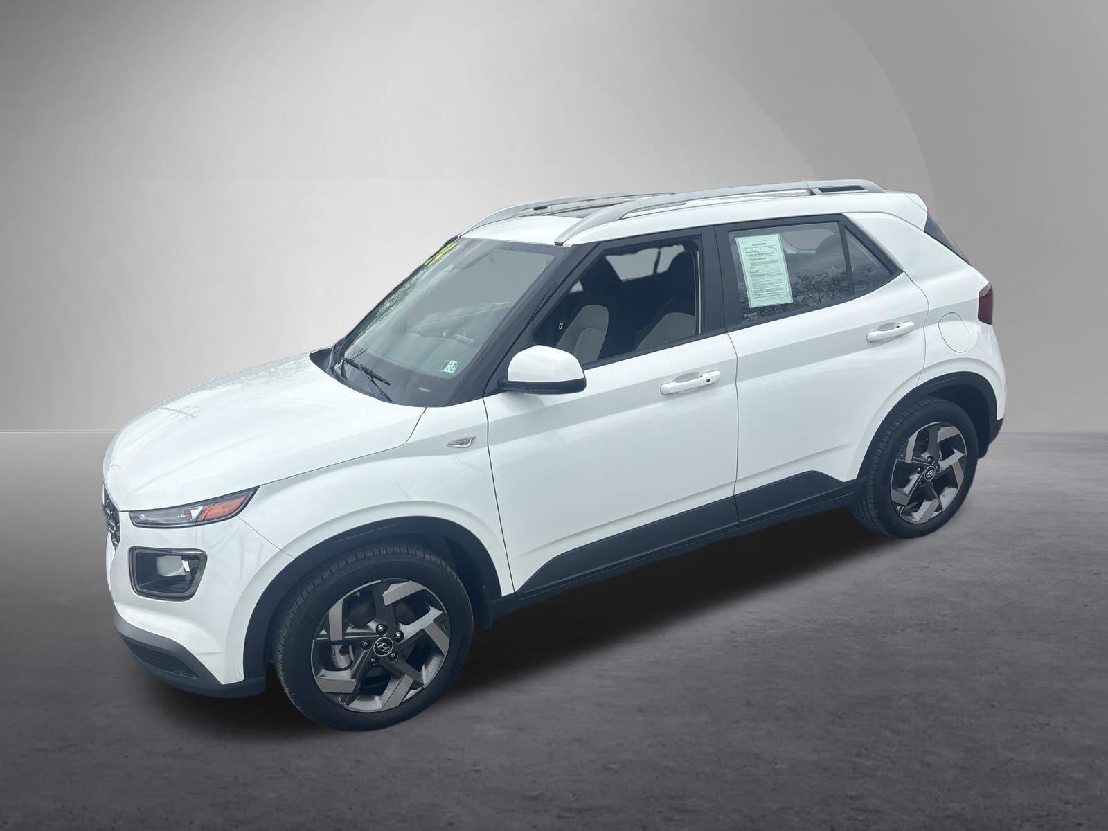 2024 Hyundai VENUE SEL IVT