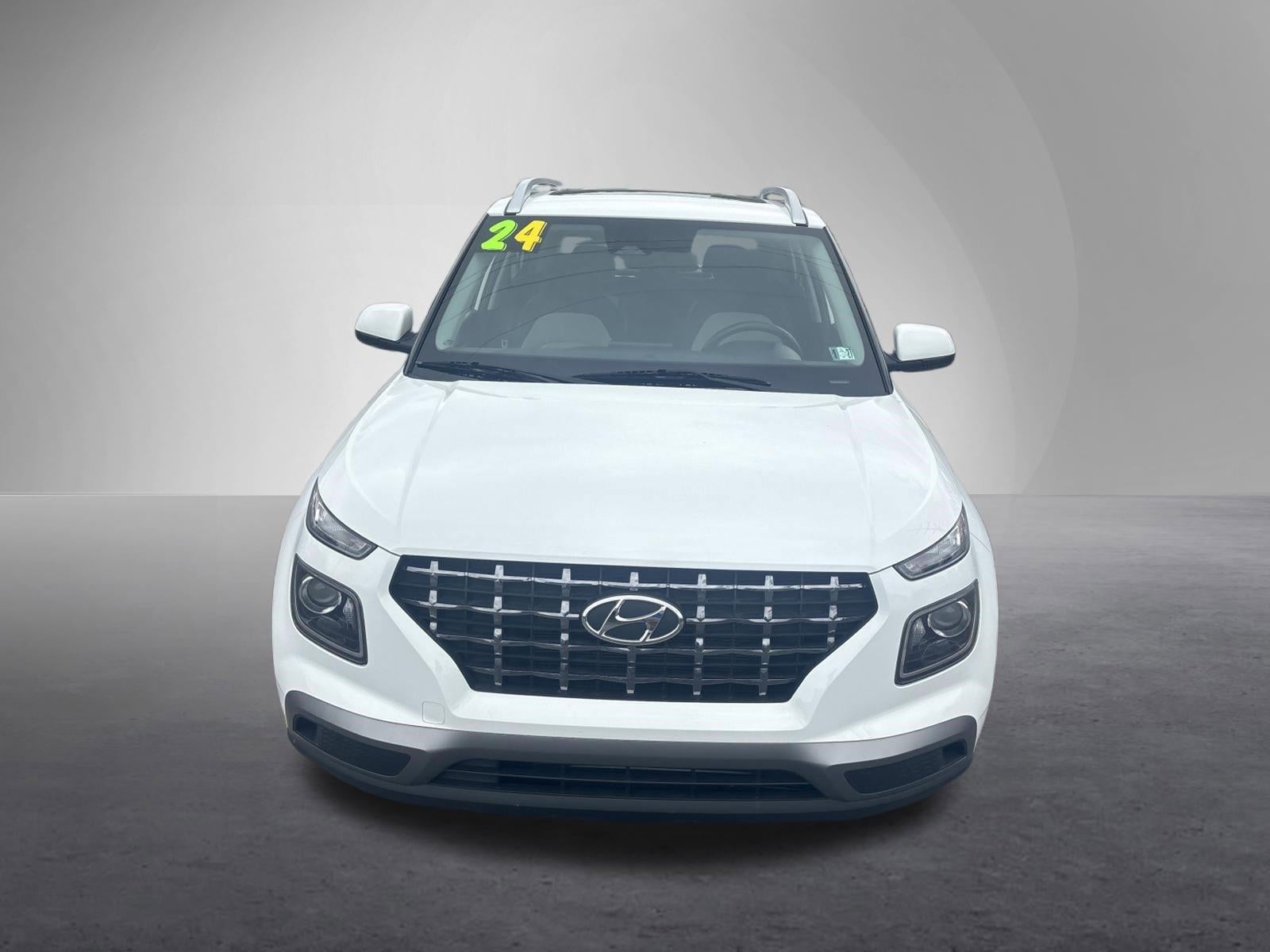 2024 Hyundai VENUE SEL IVT