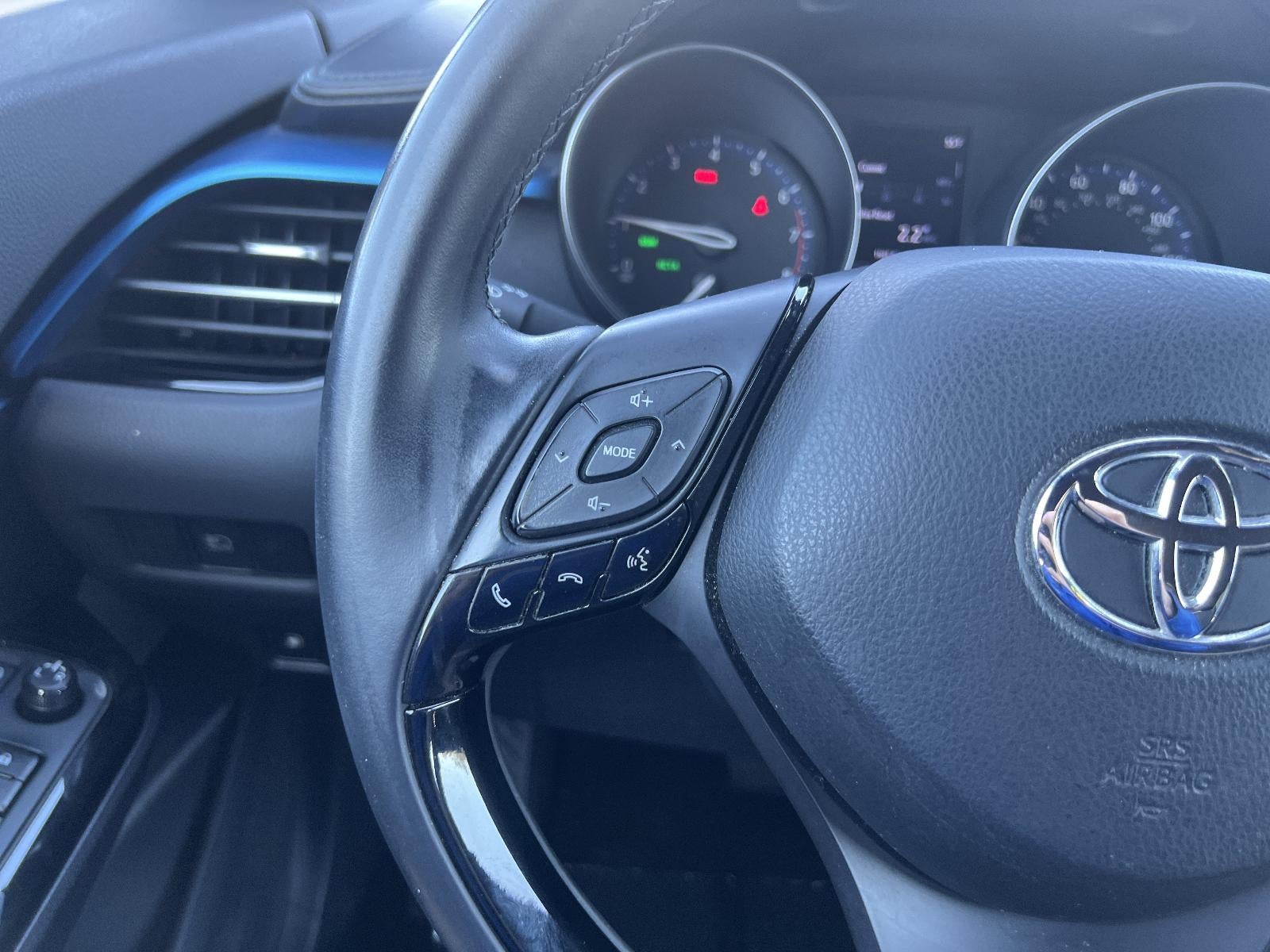 2019 Toyota C-HR XLE FWD (Natl)