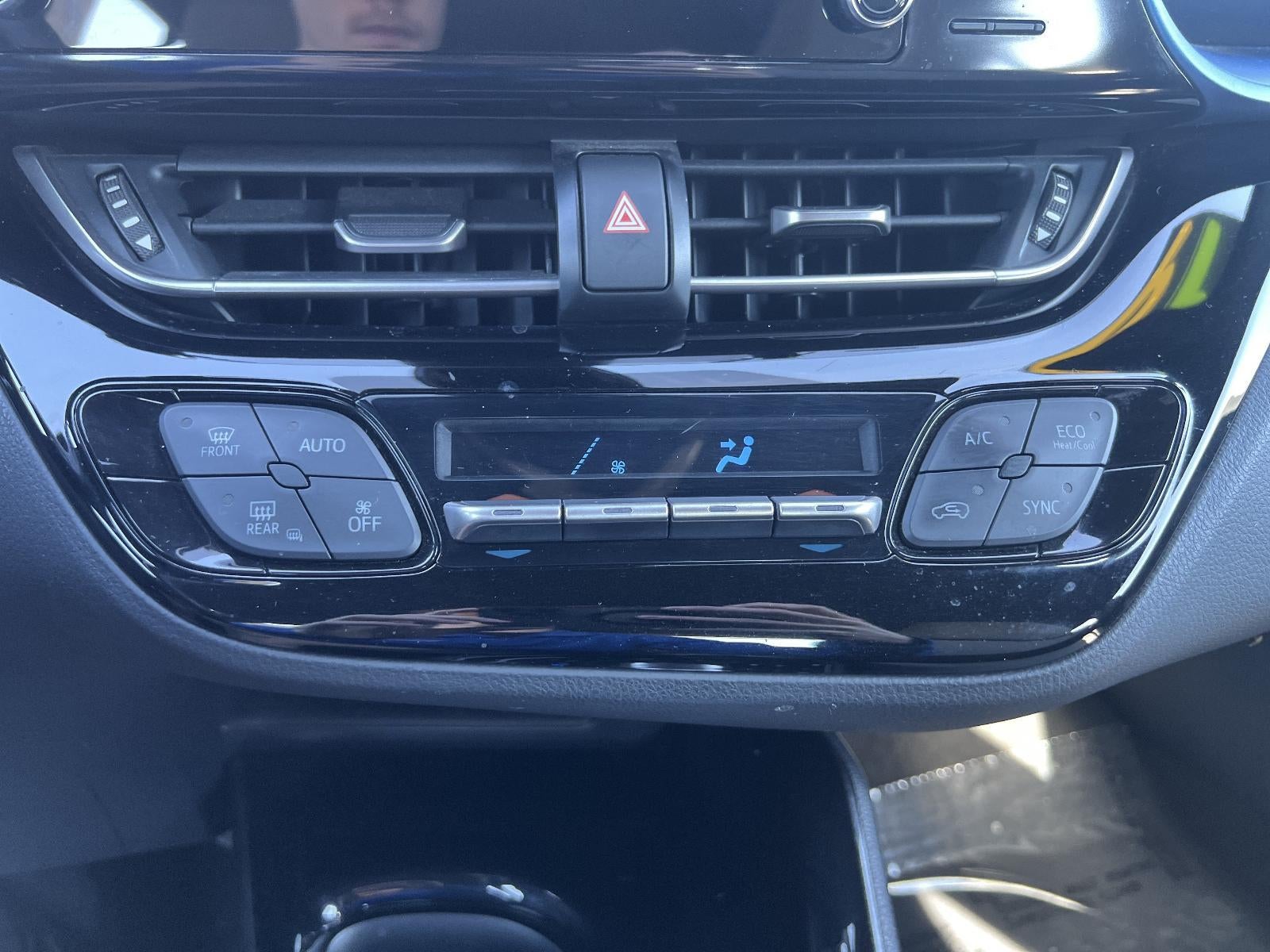 2019 Toyota C-HR XLE FWD (Natl)