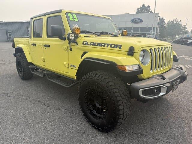 2023 Jeep Gladiator Overland 4x4 *Ltd Avail*