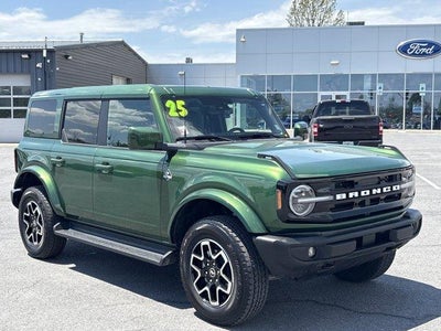 2025 Ford Bronco Outer Banks 4 Door 4x4