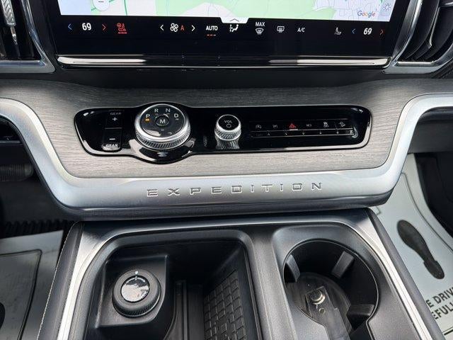 2025 Ford Expedition Max Platinum 4x4