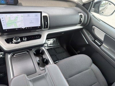 2025 Ford Expedition Active 4x4