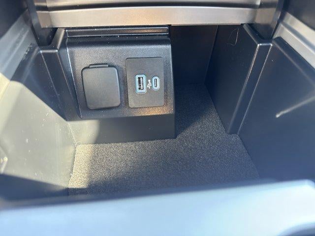 2022 Ford Explorer XLT 4WD