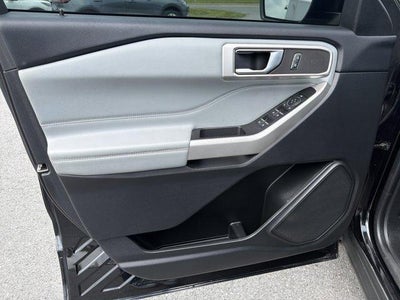 2022 Ford Explorer XLT 4WD