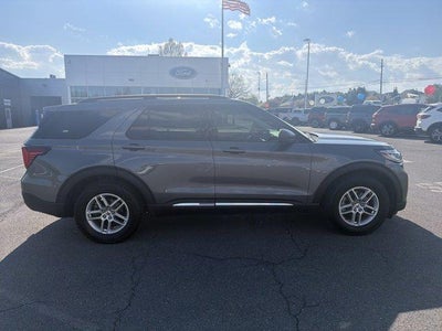 2025 Ford Explorer Active RWD