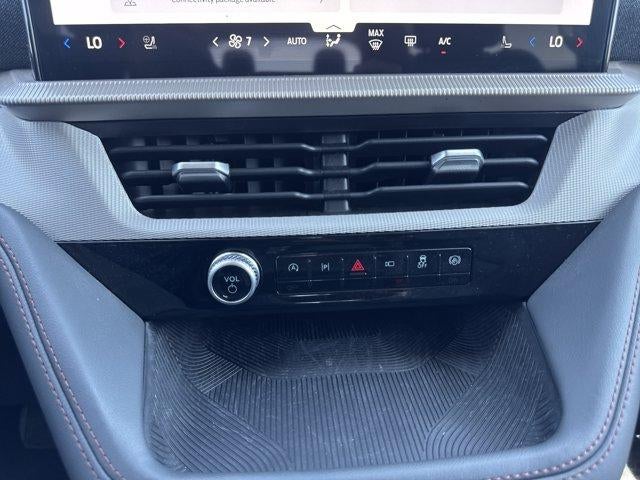 2026 Ford Explorer Active w/200A Pkg 4WD