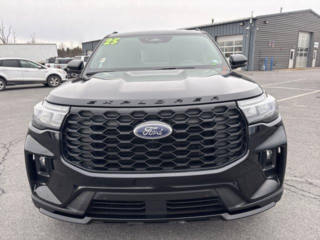 2025 Ford Explorer ST-Line 4WD