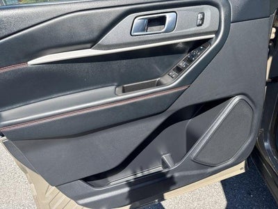 2026 Ford Explorer ST-Line 4WD