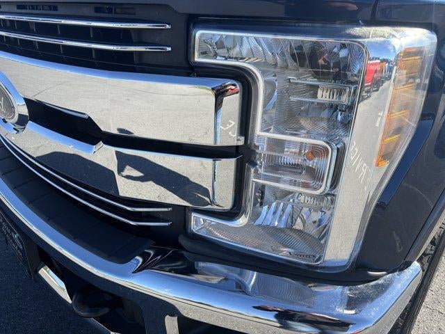 2019 Ford Super Duty F-350 SRW LARIAT 4WD Crew Cab 6.75' Box
