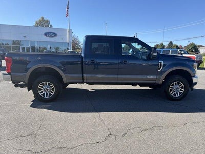 2019 Ford Super Duty F-350 SRW LARIAT 4WD Crew Cab 6.75' Box