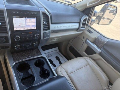 2019 Ford Super Duty F-350 SRW LARIAT 4WD Crew Cab 6.75' Box
