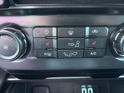 2015 Ford F-150 4WD SuperCrew 5-1/2 Ft Box XLT