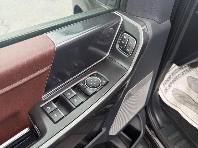2023 Ford F-150 LARIAT 4WD SuperCrew 5.5' Box