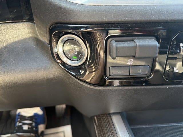 2025 Chevrolet Silverado 1500 Crew Cab Short Box 4-Wheel Drive RST