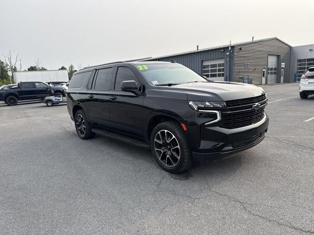 2023 Chevrolet Suburban 4WD RST