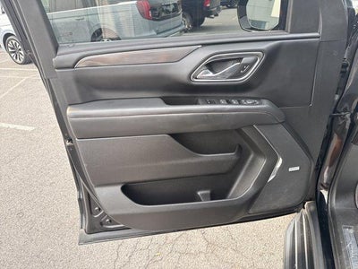 2023 Chevrolet Suburban 4WD RST