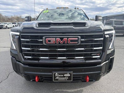 2025 GMC Sierra 2500 HD Crew Cab Standard Box 4-Wheel Drive AT4