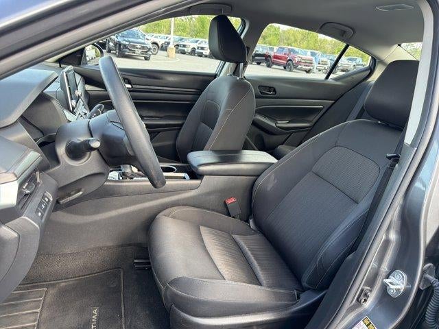 2024 Nissan Altima 2.5 SV Sedan