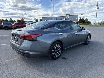 2024 Nissan Altima 2.5 SV Sedan