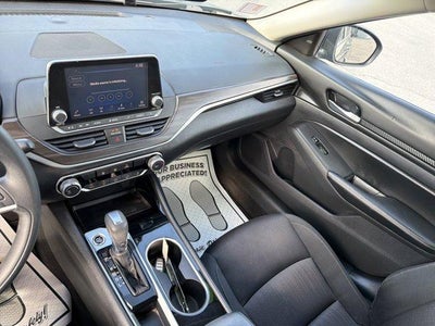 2024 Nissan Altima 2.5 SV Sedan