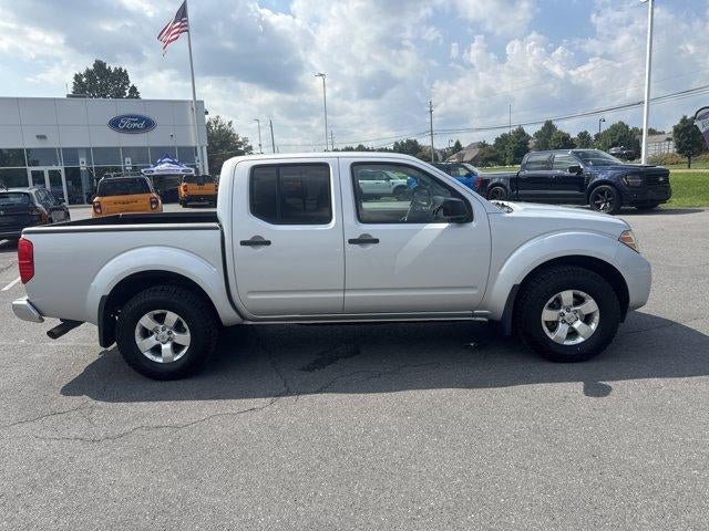 2012 Nissan Frontier 4WD Crew Cab SWB Auto SV